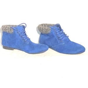 Woman's Blue Suade Ankle Boots